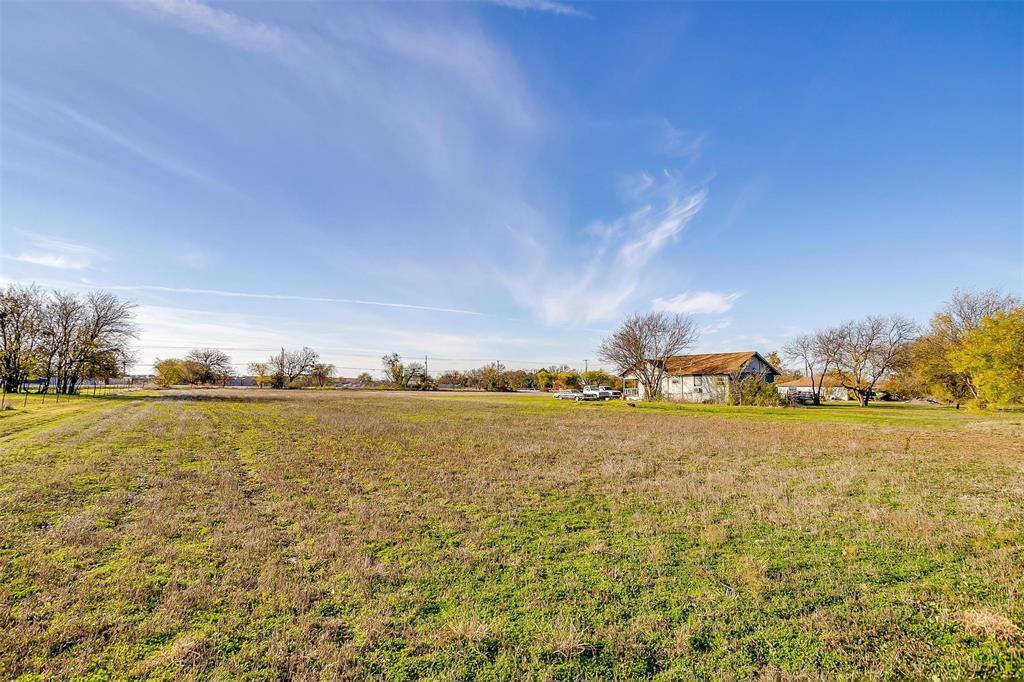 1101 East Main Street, Crowley, TX 76036