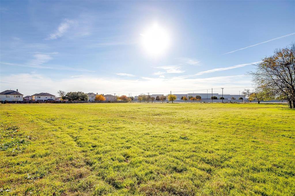 1101 East Main Street, Crowley, TX 76036