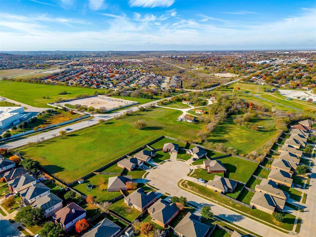 1101 East Main Street, Crowley, TX 76036