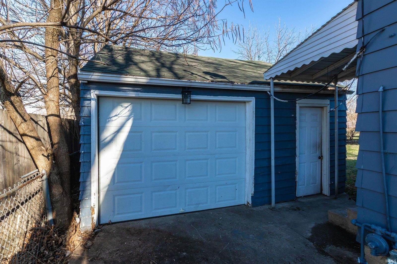 1926 E 17th Street, Muncie, IN 47302