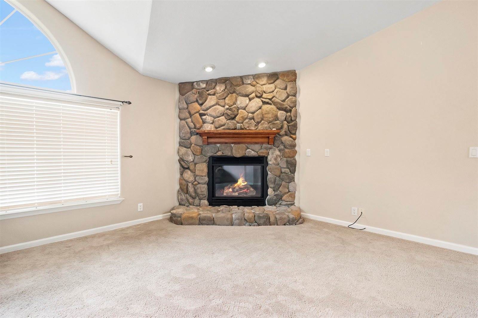 320 Hobbs Wall, crescent City, CA 95531