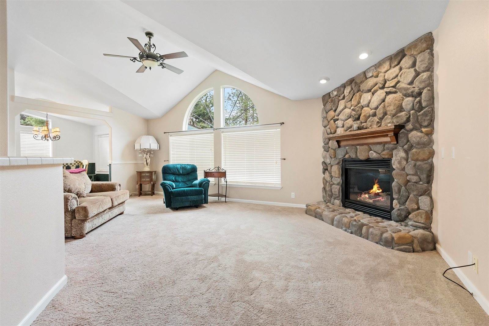 320 Hobbs Wall, crescent City, CA 95531