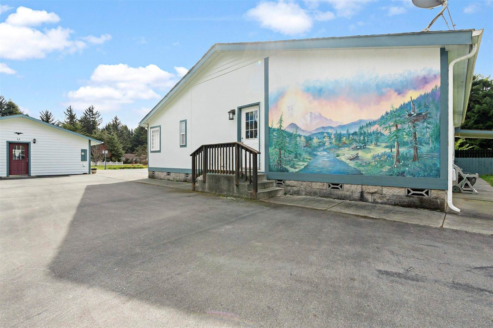 320 Hobbs Wall, crescent City, CA 95531