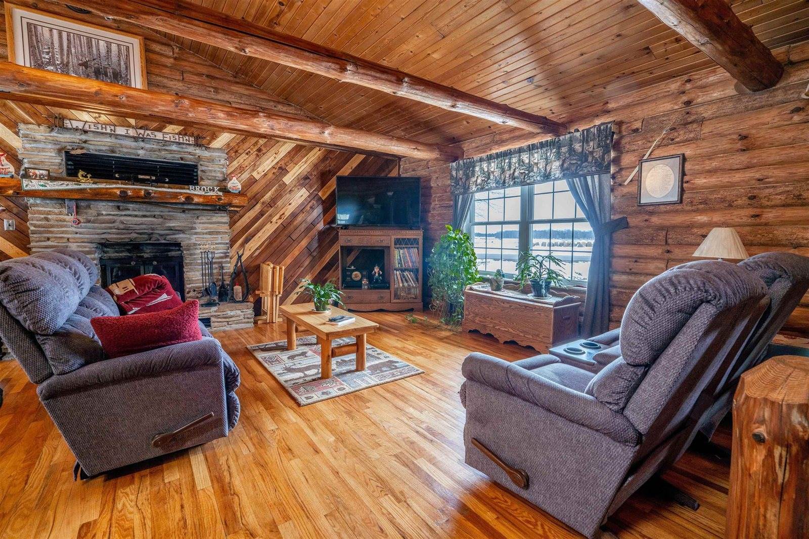 4528 County Road C, Vesper, WI 54489