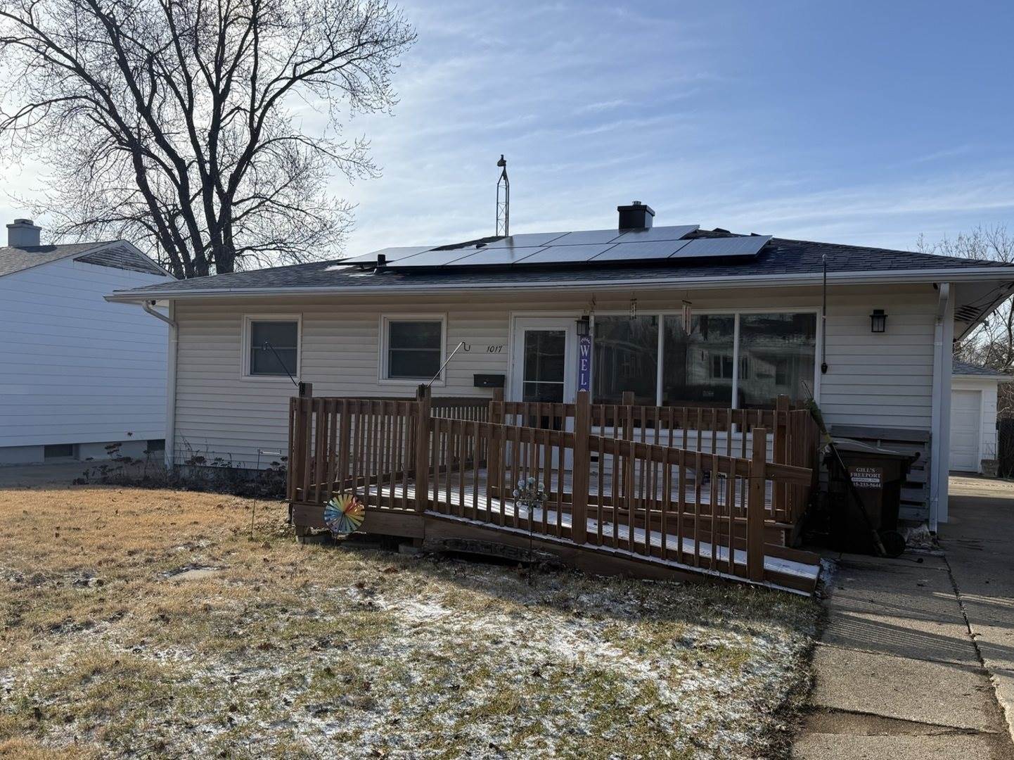 1017 West Langdon Place, Freeport, IL 61032