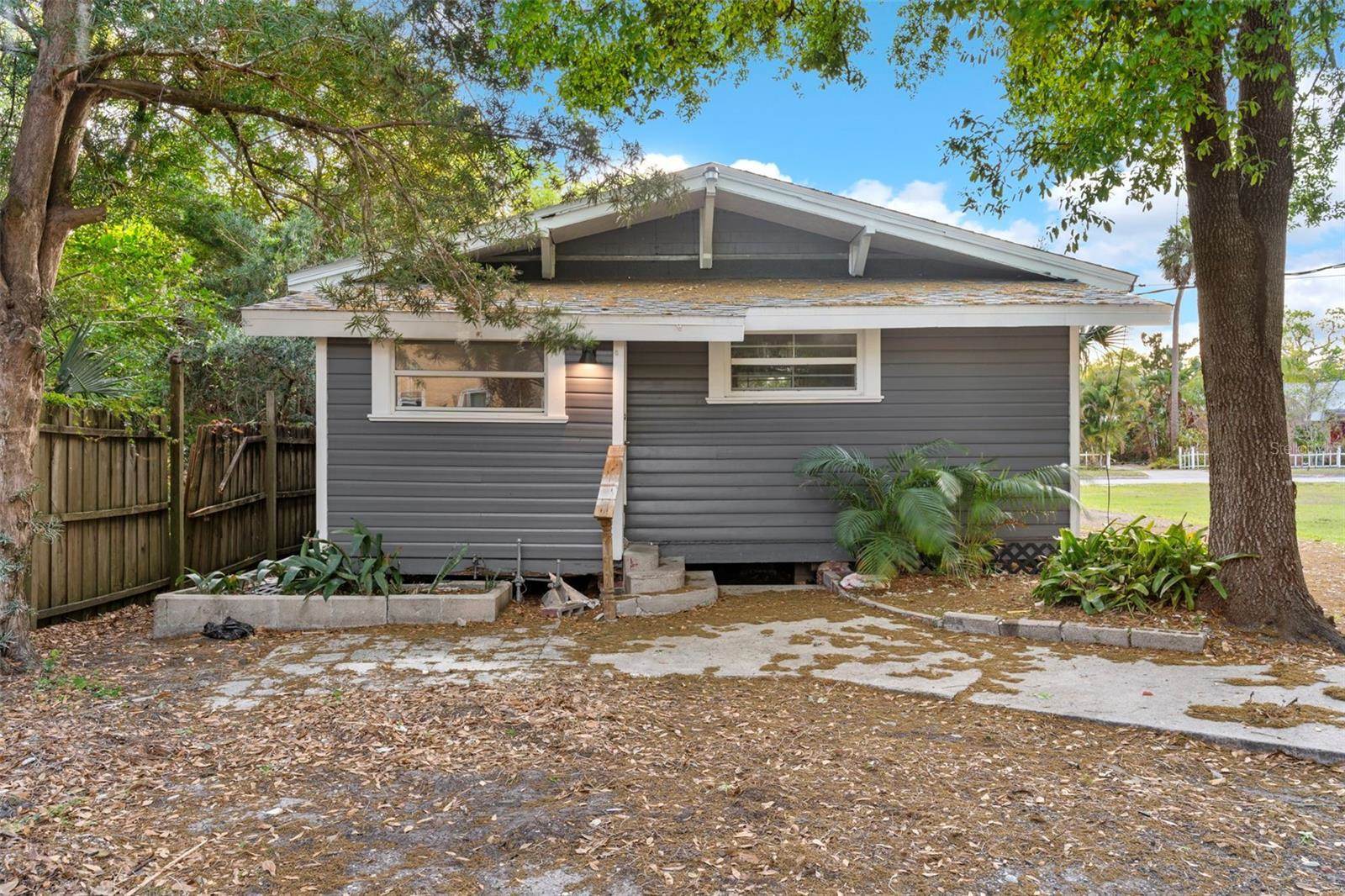 1309 Sanford Avenue, Sanford, FL 32771