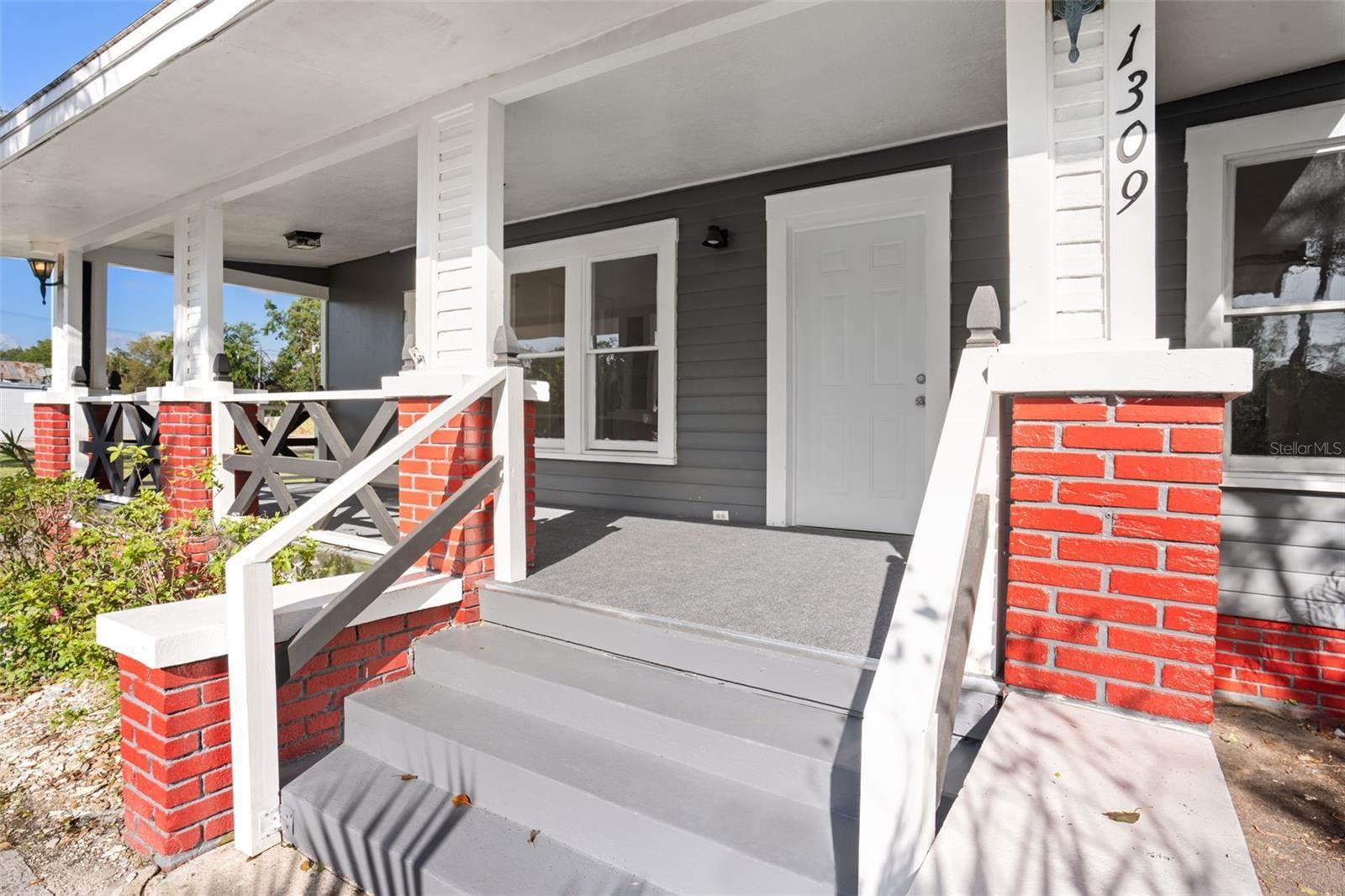 1309 Sanford Avenue, Sanford, FL 32771