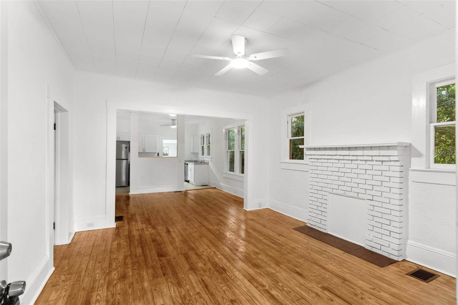 1309 Sanford Avenue, Sanford, FL 32771