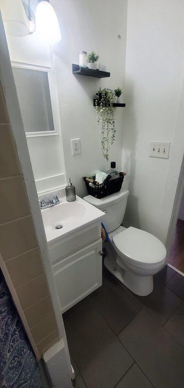 122 Middlesex St, Springfield, MA 01109