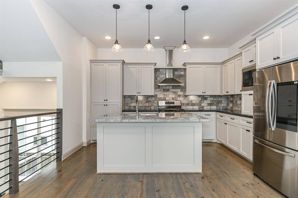 10907 Upland Retreat Drive, Houston, TX 77043