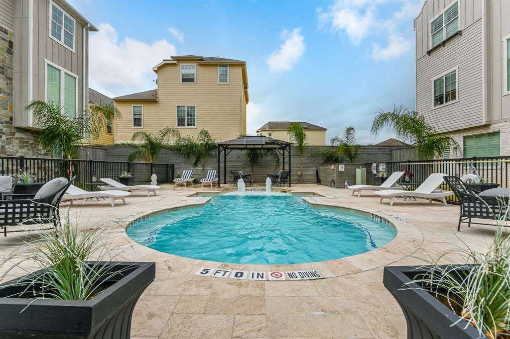 10907 Upland Retreat Drive, Houston, TX 77043