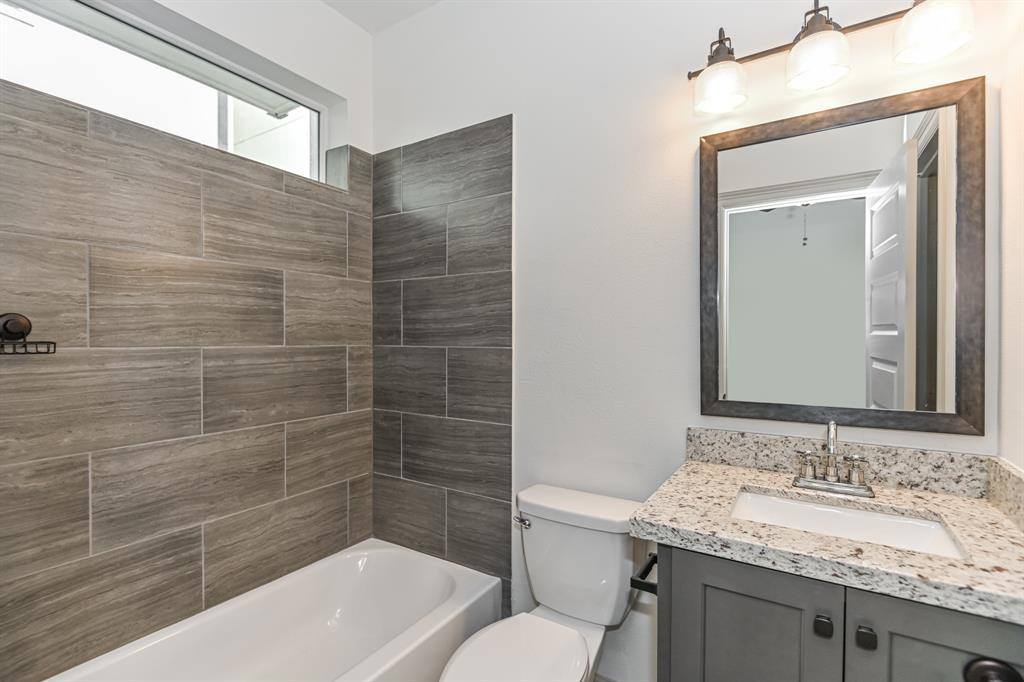 10907 Upland Retreat Drive, Houston, TX 77043