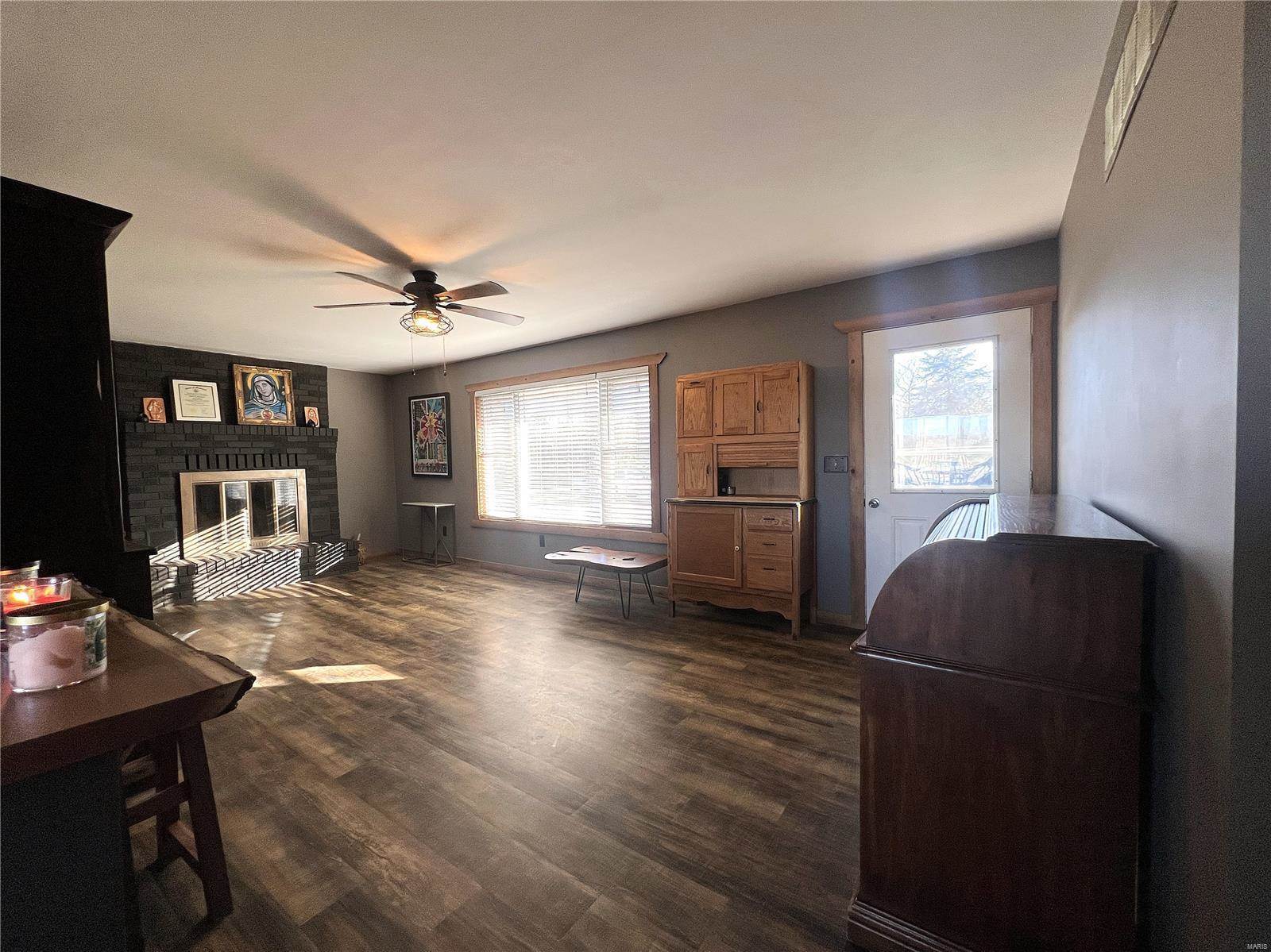 305 White School Road, Dixon, MO 65459