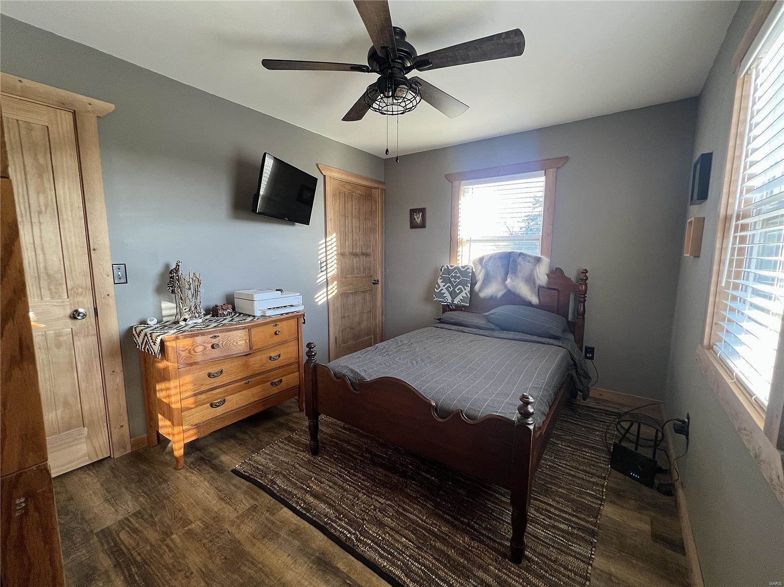 305 White School Road, Dixon, MO 65459
