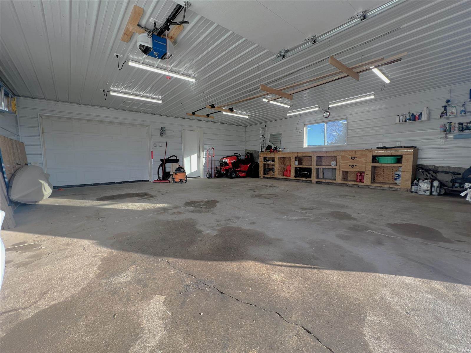 305 White School Road, Dixon, MO 65459