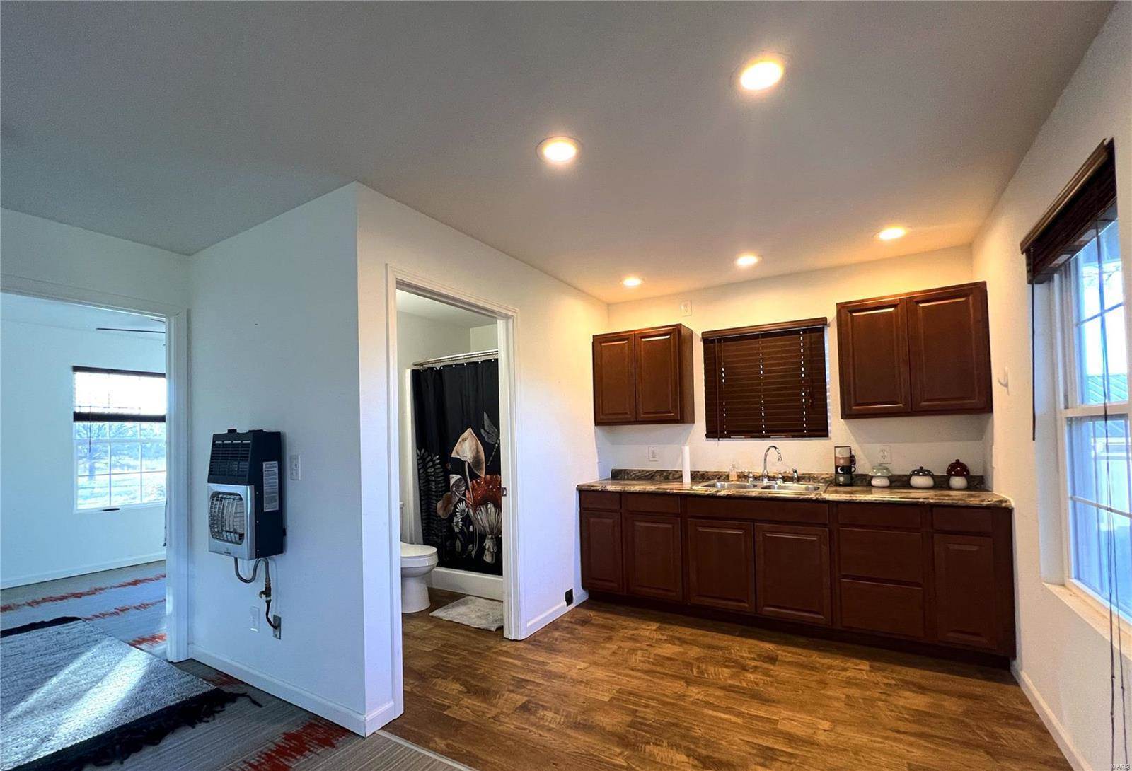 305 White School Road, Dixon, MO 65459
