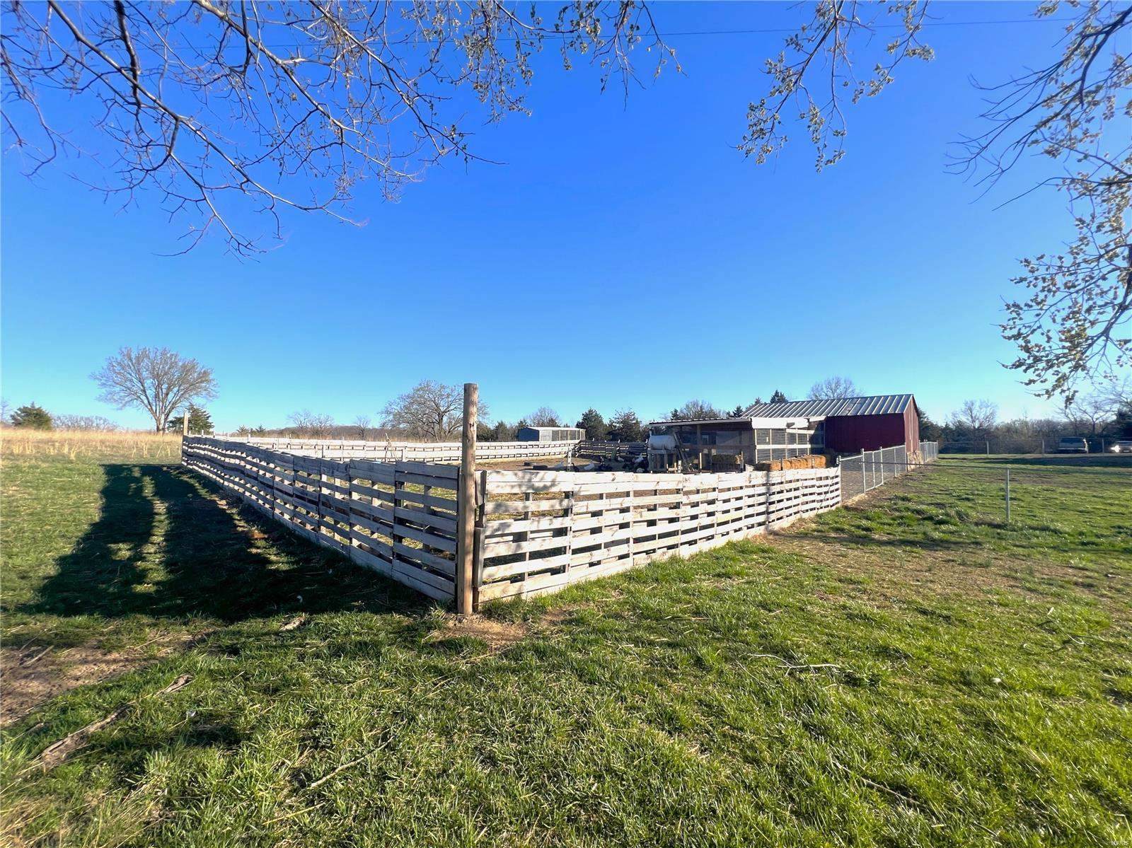 305 White School Road, Dixon, MO 65459