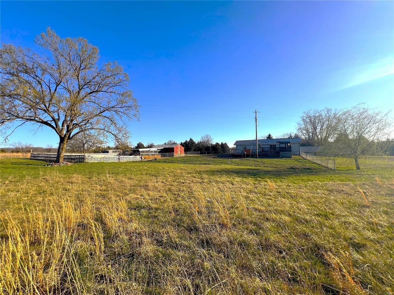 305 White School Road, Dixon, MO 65459
