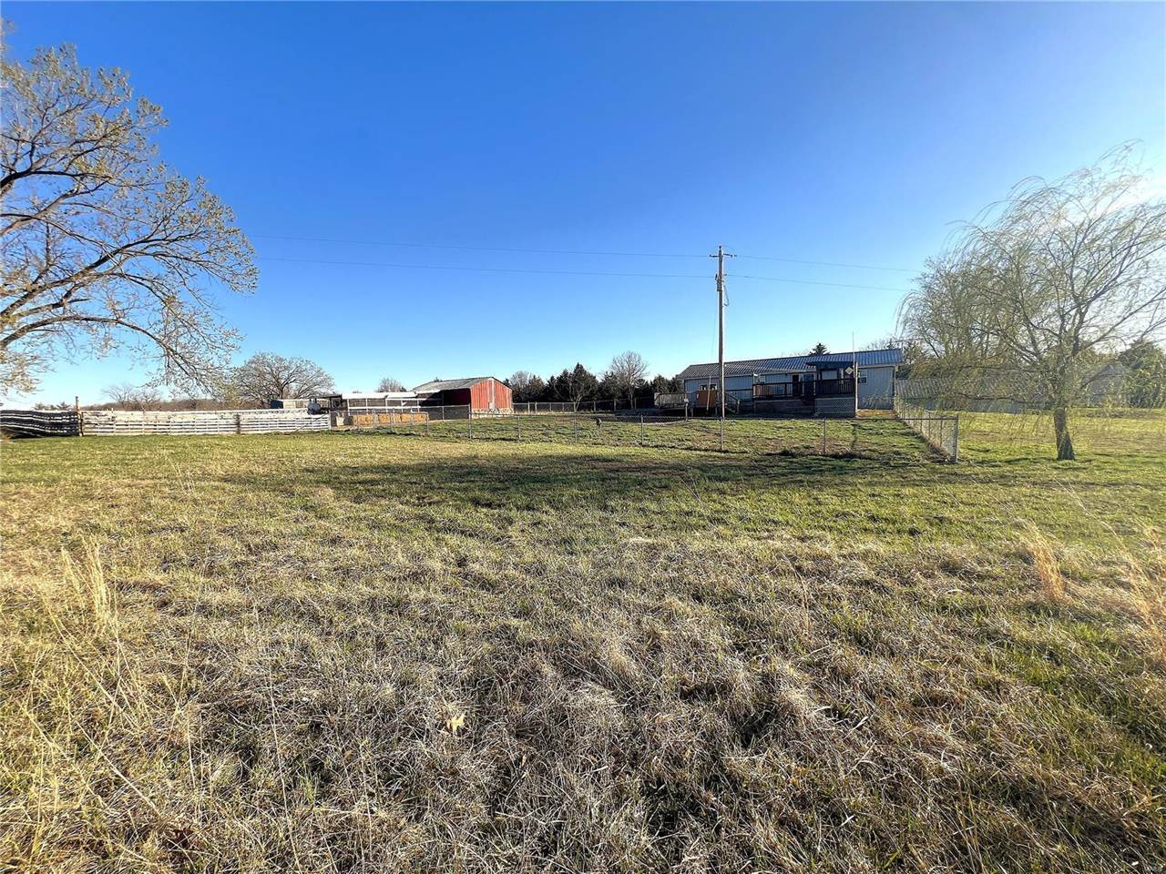 305 White School Road, Dixon, MO 65459