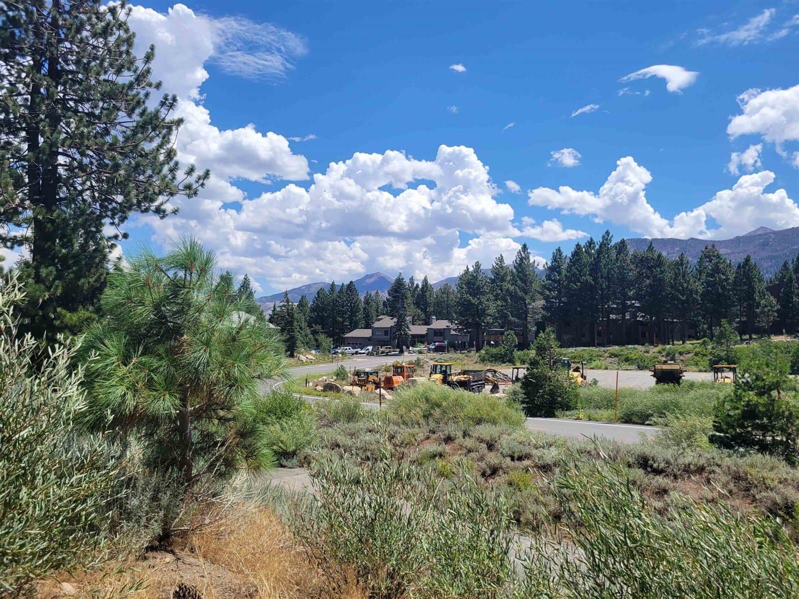 555 Monterey Pine Road, Mammoth Lakes, CA 93546