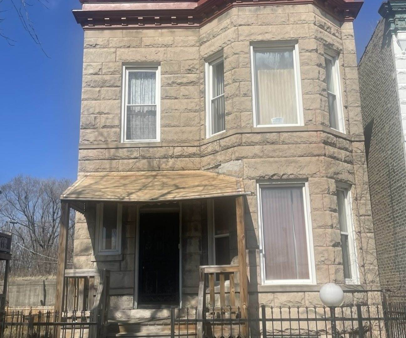 3906 West Fillmore Street, Chicago, IL 60624