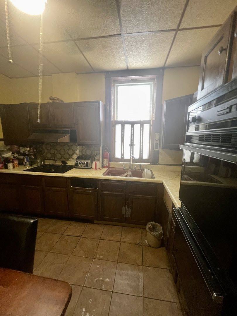 3906 West Fillmore Street, Chicago, IL 60624