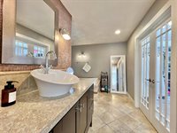 1311 N Lincoln Avenue, Marshfield, WI 54449