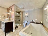 1311 N Lincoln Avenue, Marshfield, WI 54449