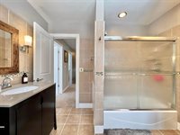 1311 N Lincoln Avenue, Marshfield, WI 54449