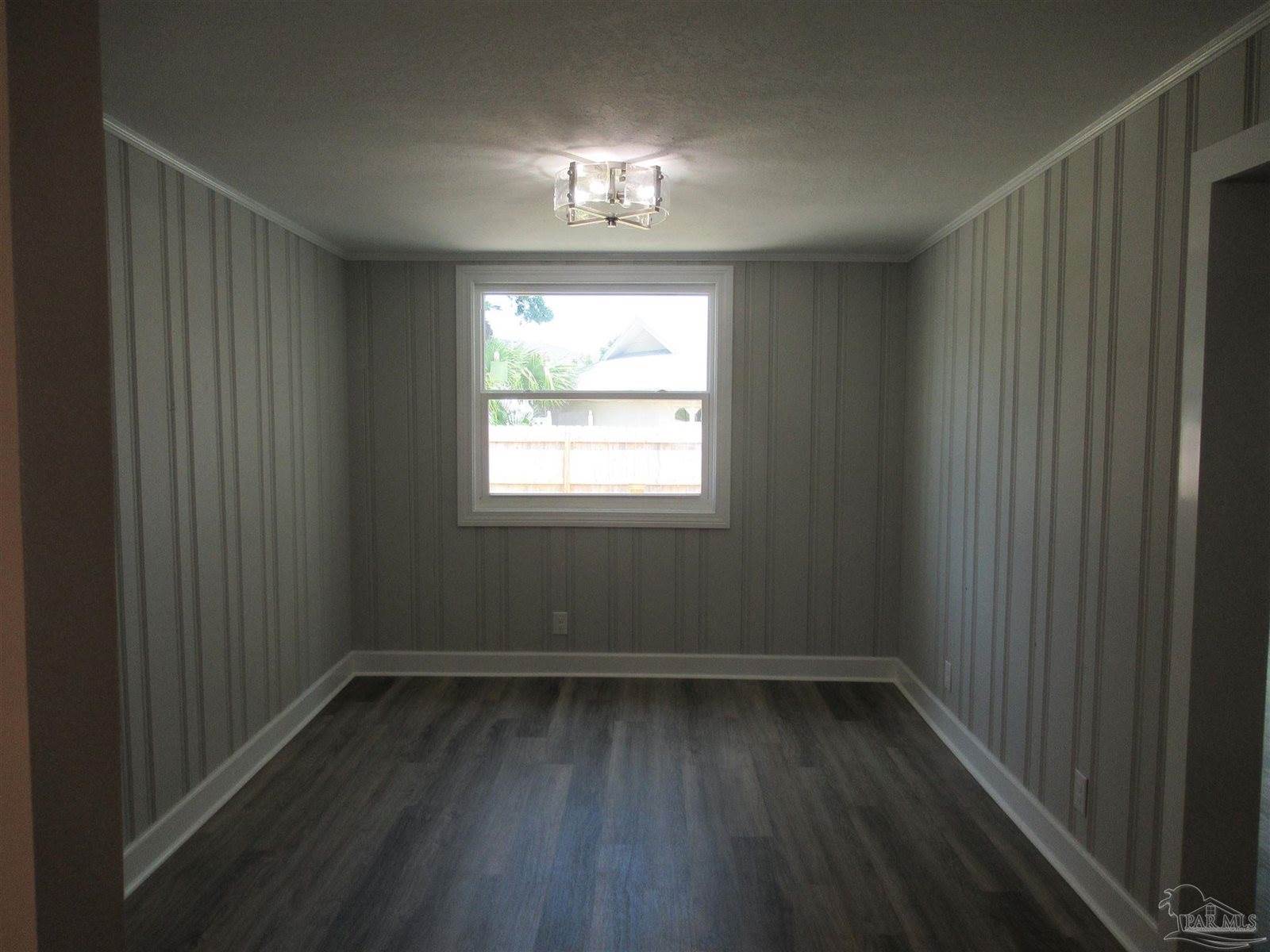 6 Cousineau Rd, Pensacola, FL 32507