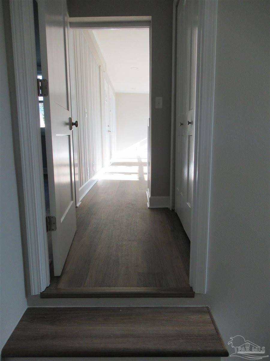 6 Cousineau Rd, Pensacola, FL 32507