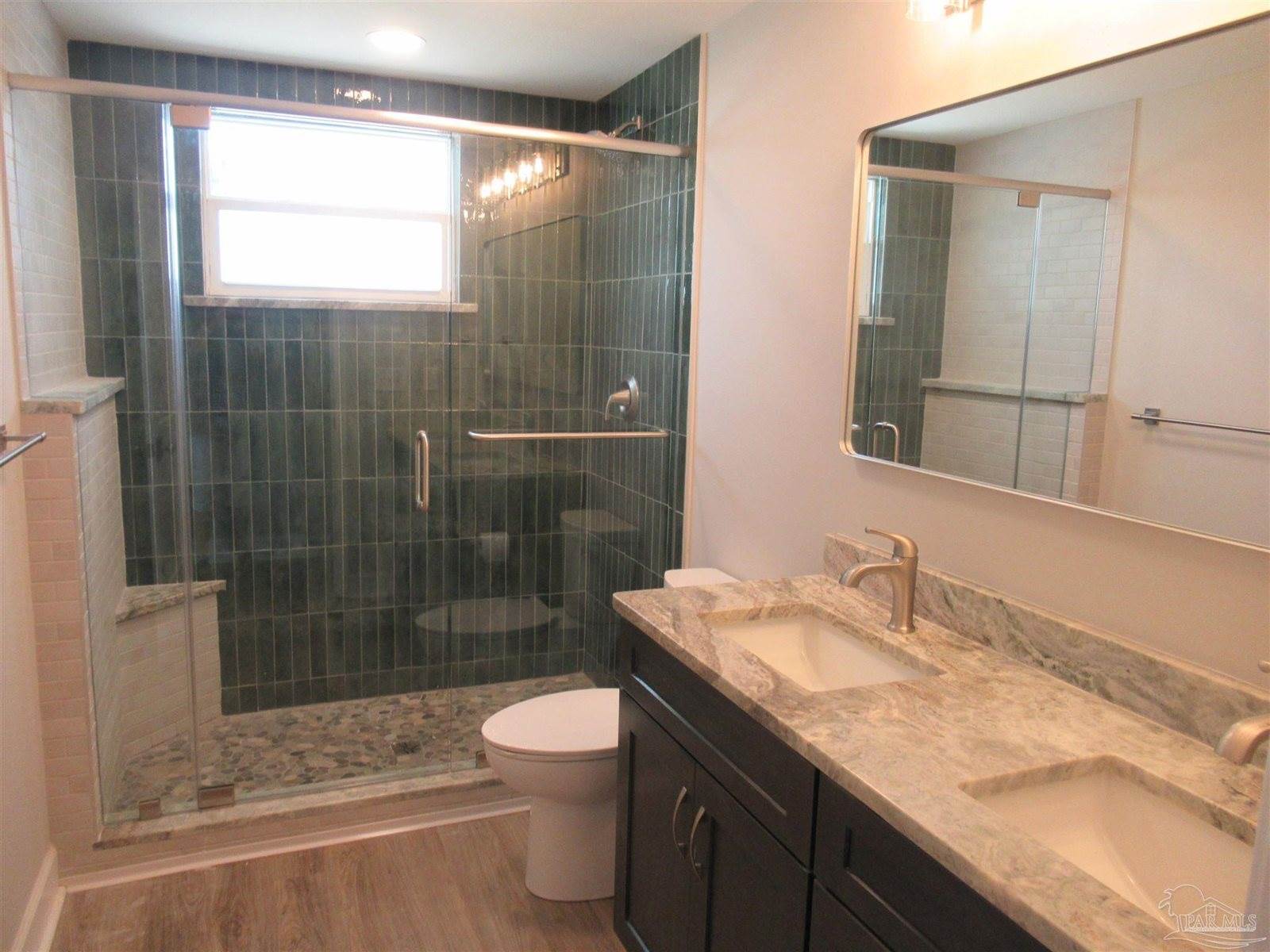 6 Cousineau Rd, Pensacola, FL 32507