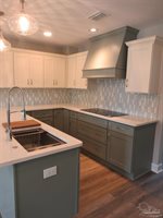 6 Cousineau Rd, Pensacola, FL 32507