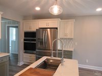 6 Cousineau Rd, Pensacola, FL 32507