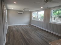 6 Cousineau Rd, Pensacola, FL 32507