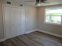 6 Cousineau Rd, Pensacola, FL 32507