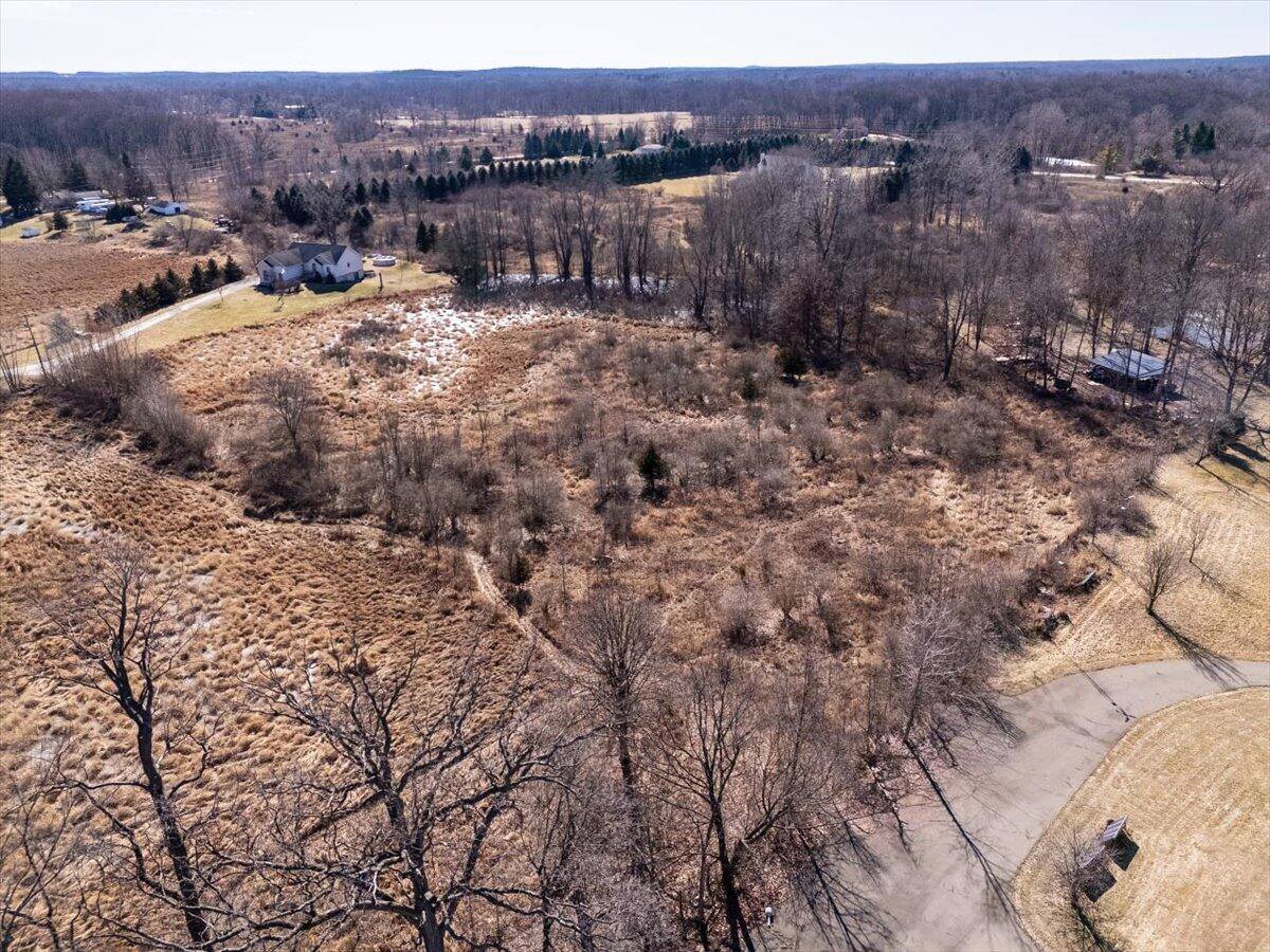 V/L Commerce, Brighton, MI 48114
