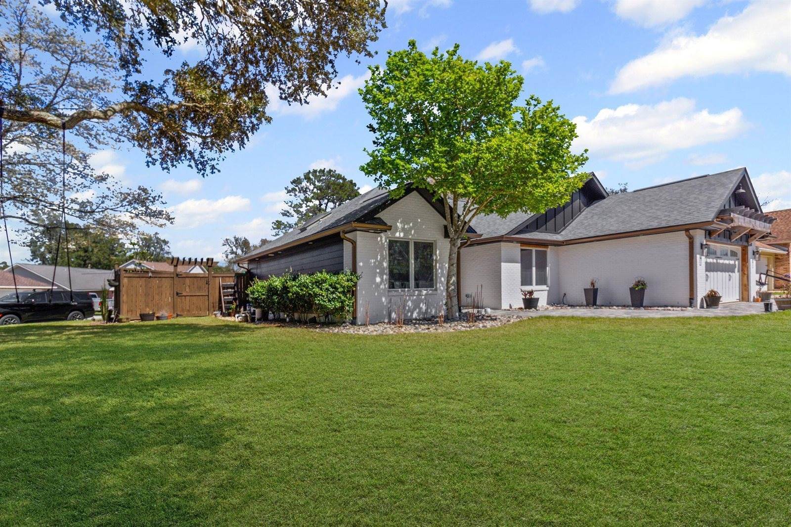 401 Parkwood Place, Niceville, FL 32578