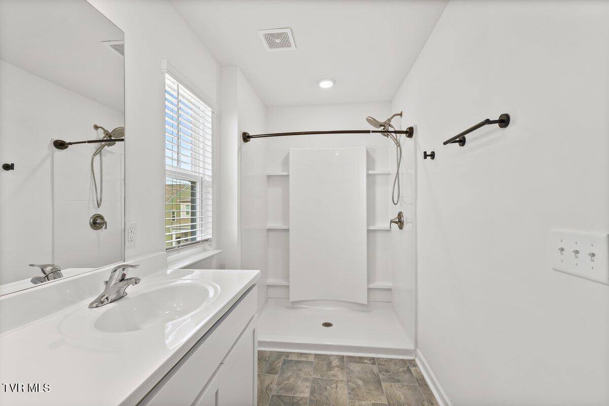 709 Newtons Way, Kingsport, TN 37663