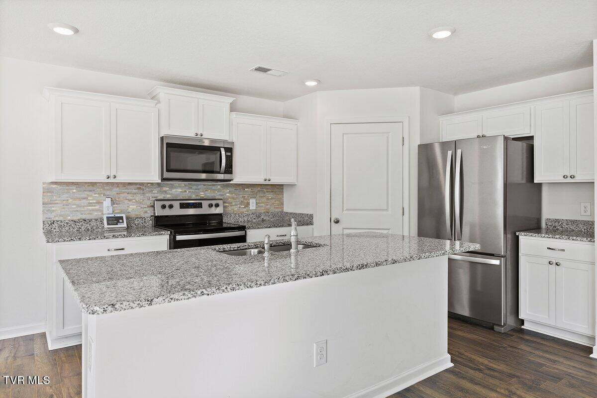 709 Newtons Way, Kingsport, TN 37663