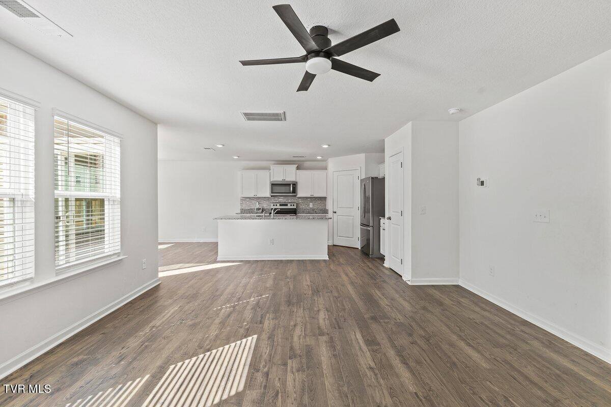 709 Newtons Way, Kingsport, TN 37663