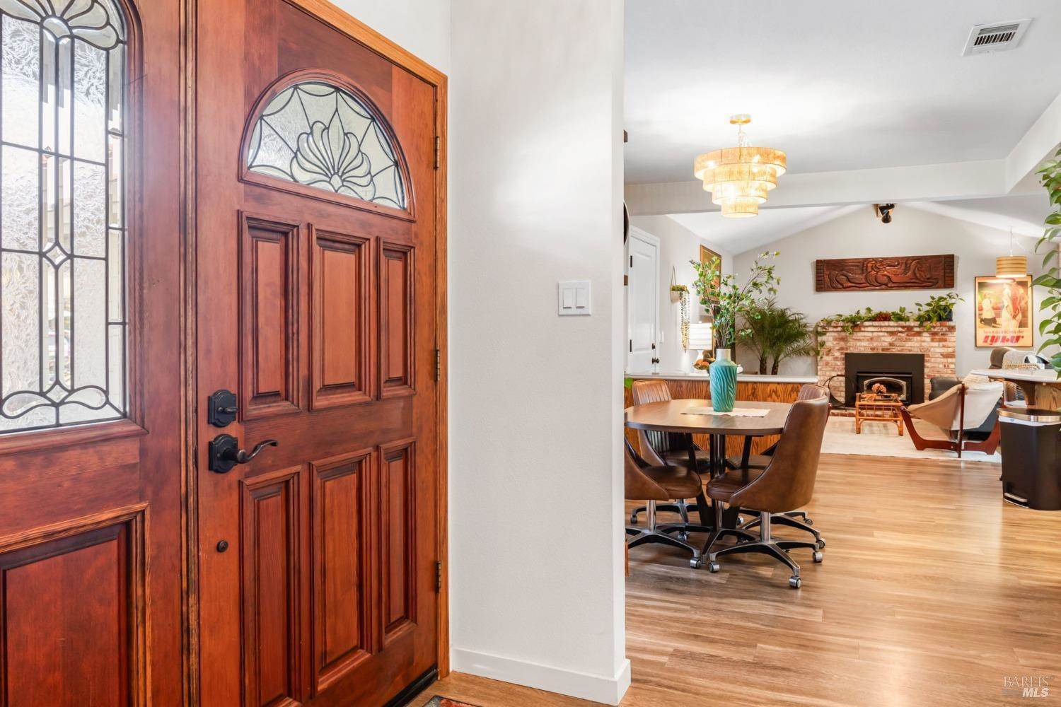 155 Aurora Way, Vacaville, CA 95688