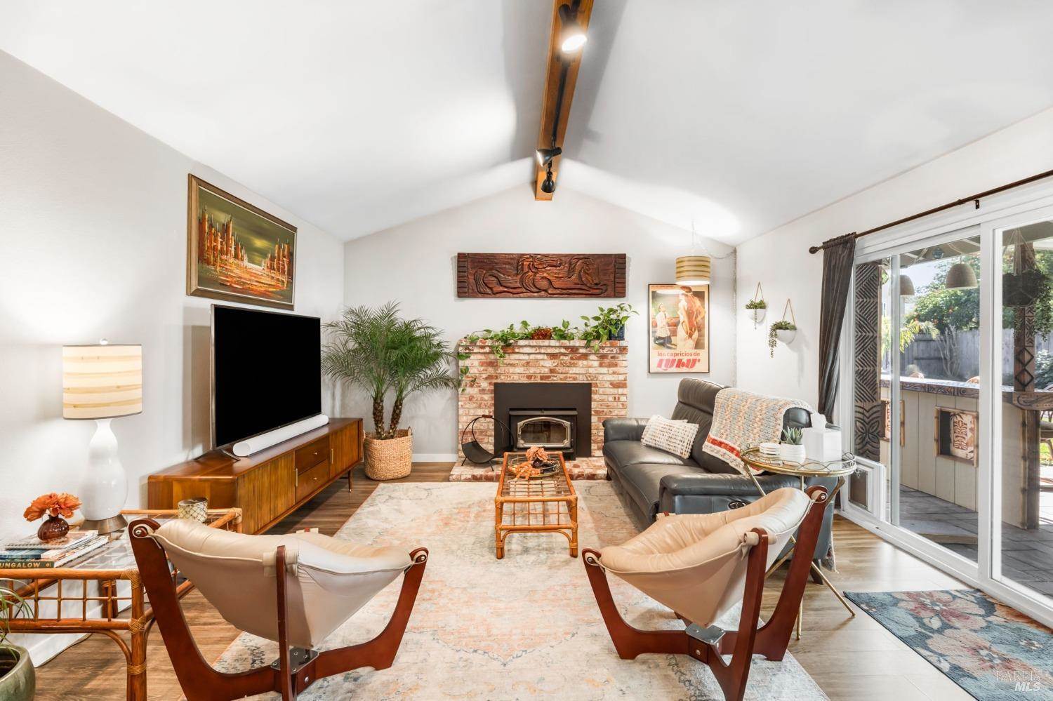 155 Aurora Way, Vacaville, CA 95688
