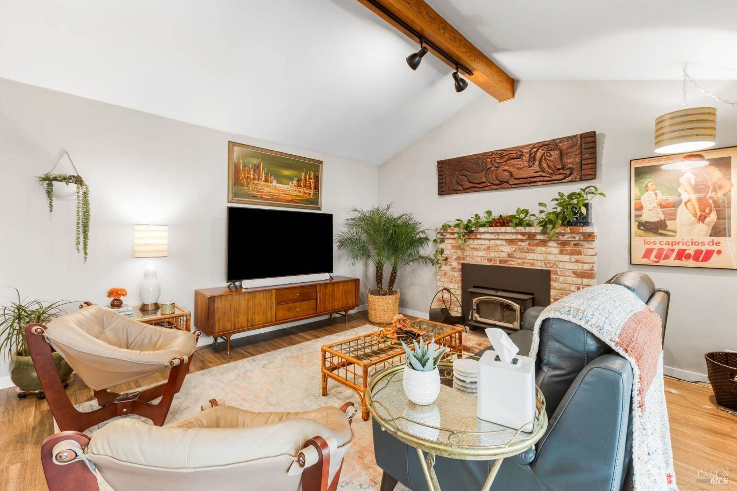155 Aurora Way, Vacaville, CA 95688