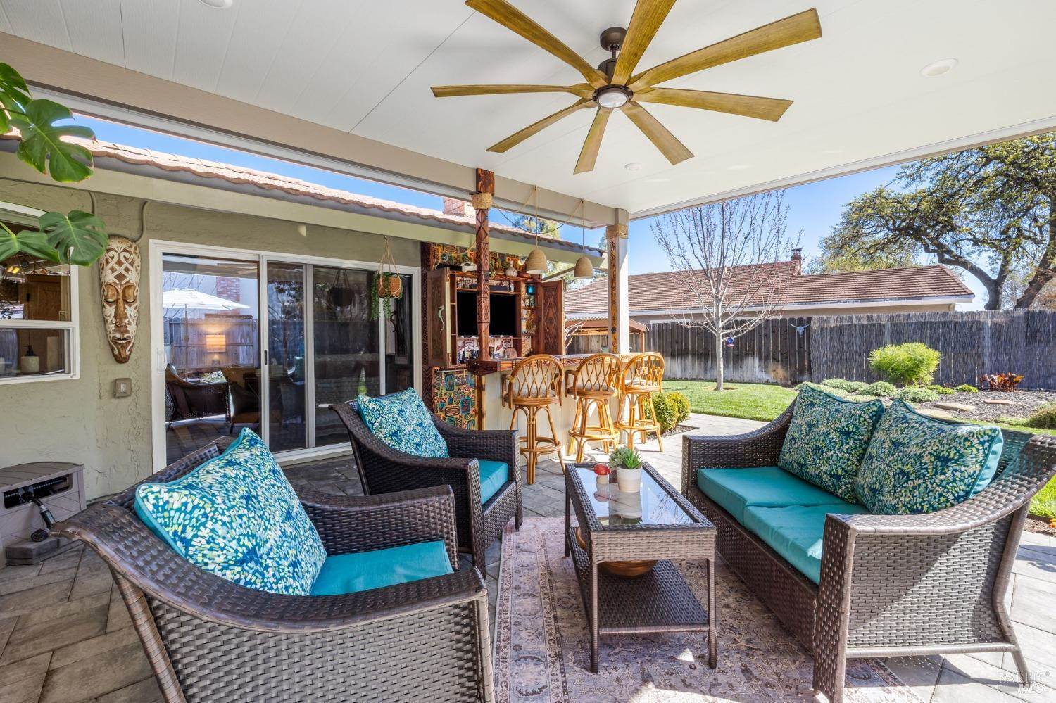 155 Aurora Way, Vacaville, CA 95688