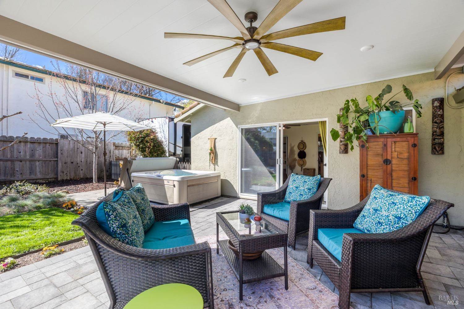 155 Aurora Way, Vacaville, CA 95688
