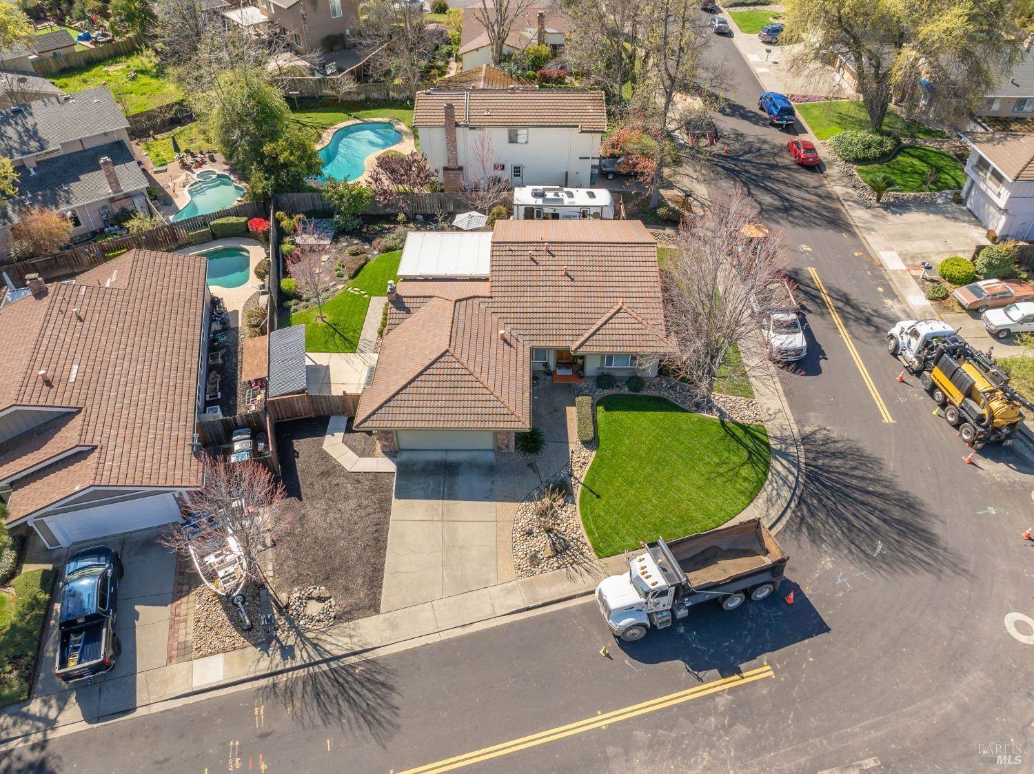 155 Aurora Way, Vacaville, CA 95688