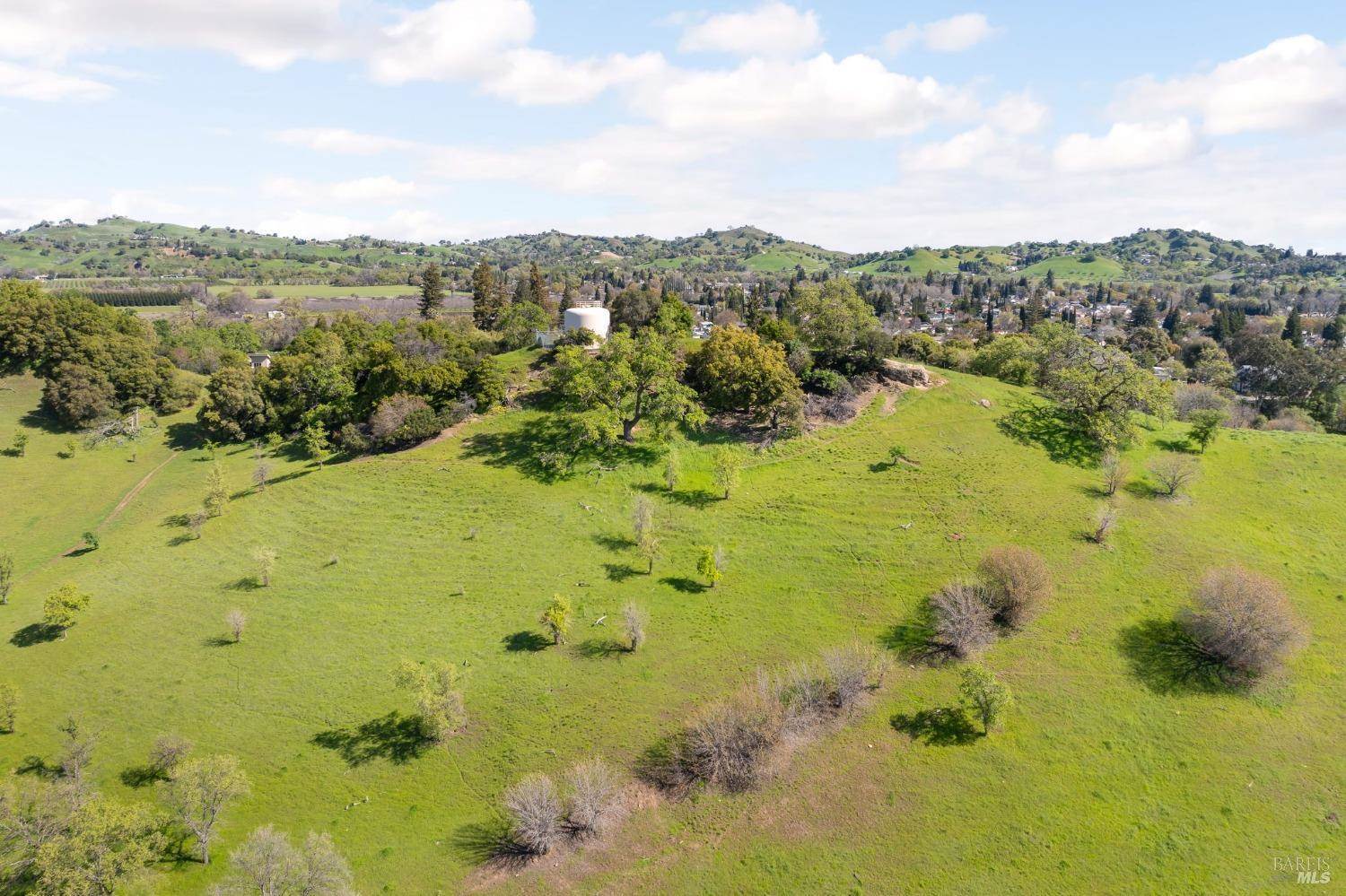 155 Aurora Way, Vacaville, CA 95688