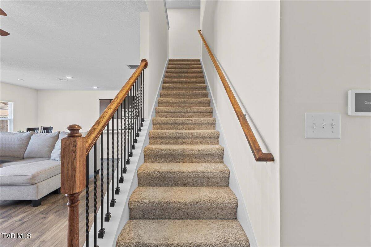 1425 Willow Springs Drive, Johnson City, TN 37604