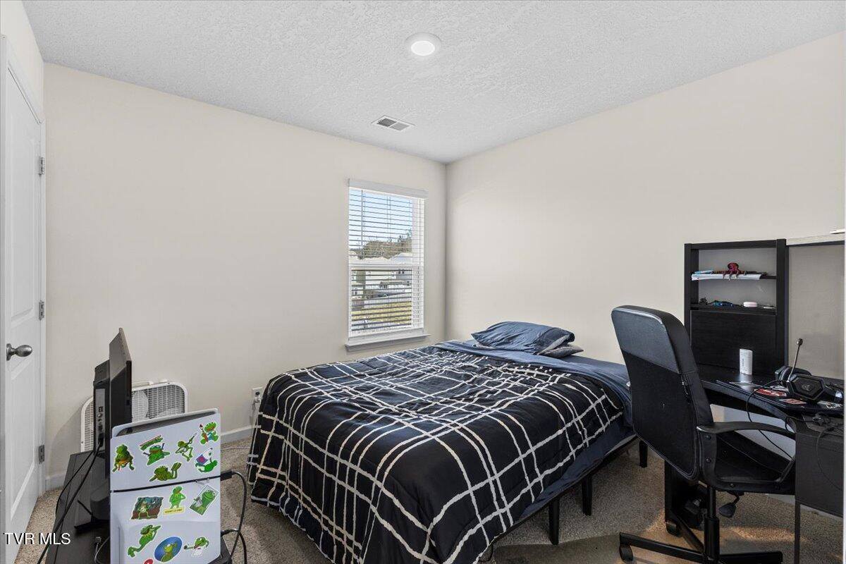 1425 Willow Springs Drive, Johnson City, TN 37604